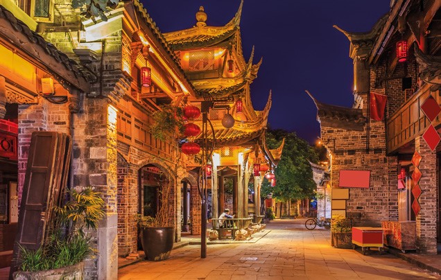 DAY 3: DEPART CHENGDU