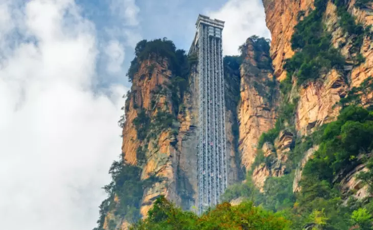 Rise through Zhangjiajie