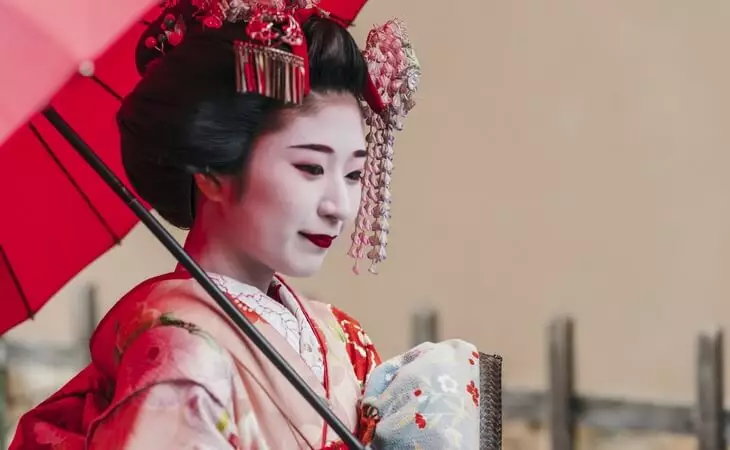 Meet a Maiko in Kyoto
