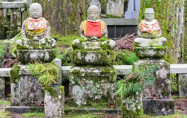 DAY 1: OSAKA TO KOYASAN