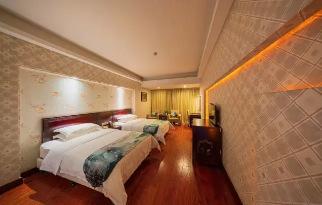 Phoenix International Hotel