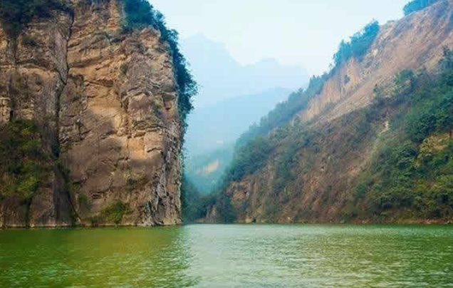 Days 7-9: Yangtze River Cruise
