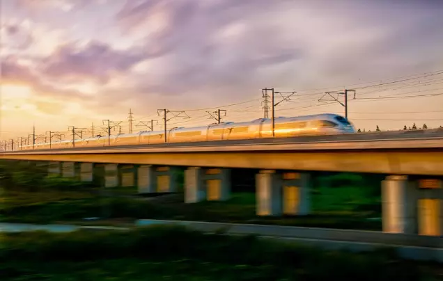 Day 10: Bullet Train to Chengdu