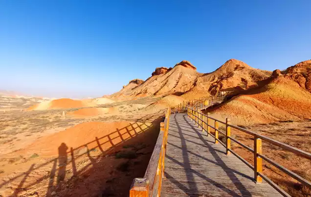 DAY 10: Rainbow Mountains