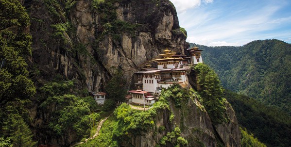 Hike to Tiger's Nest